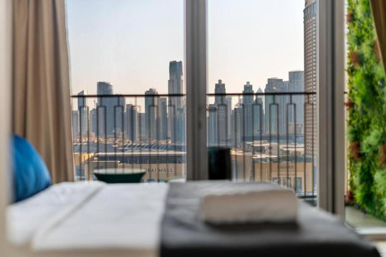 Chic & Luxurious With Burj Khalifa View अपार्टमेंट *